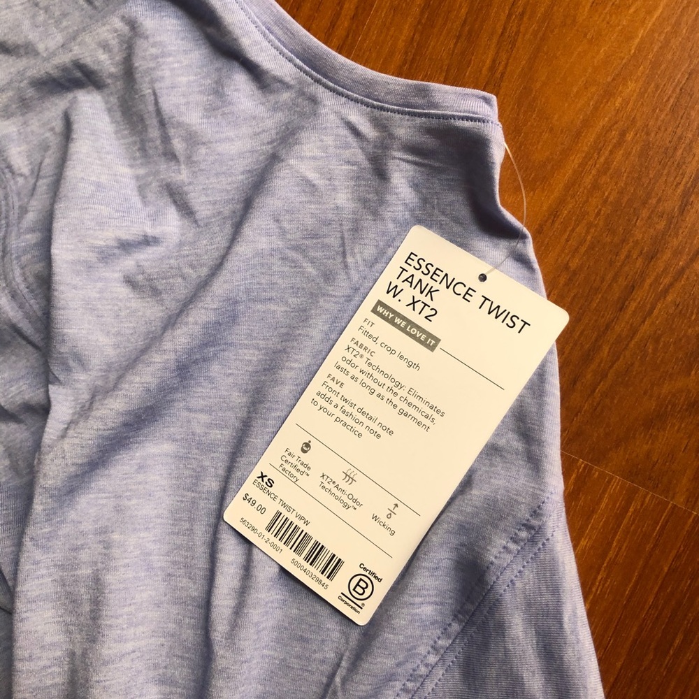 Athleta Essence Twist Tank - Picture 3 of 3